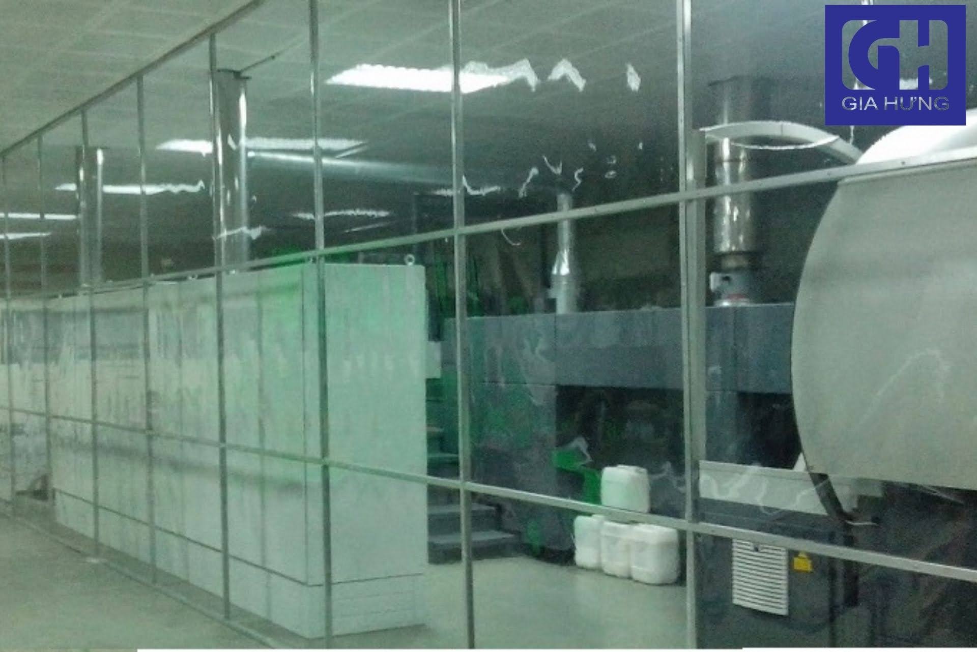 Màng nhựa PVC mềm làm vách ngăn